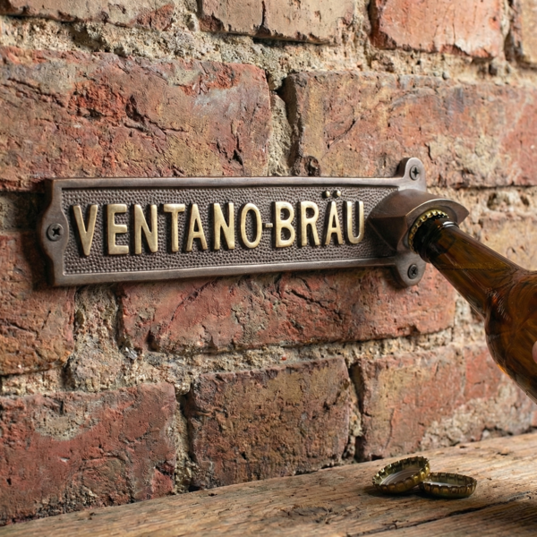 Flaschenöffner aus Messing für die Bierpause - Ventano Beschläge