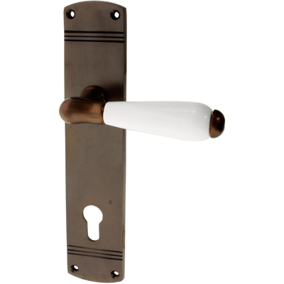 Türbeschlag dunkel patiniert - ergonomische Form