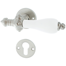 Bauhaus Stil Wohnungstürbeschlag aus Messing - außergewöhnliche Form