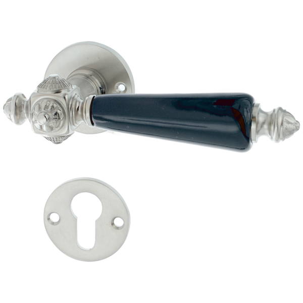 Türbeschlag aus Messing | typische Form