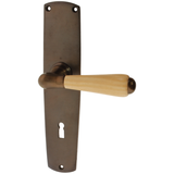 Türbeschlag aus Messing, schlichtes Design | braun