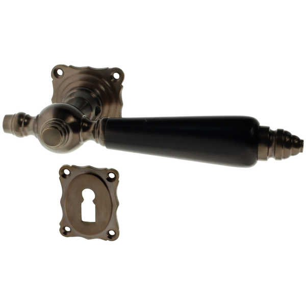 Zimmertürbeschlag aus Messing konische Form groß,klein,mittelgroß