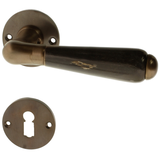 Zimmertürbeschlag dunkel patiniert aus Messing braun elegantes Design
