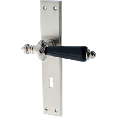 Zimmertürbeschlag aus Messing - markante Form - silber