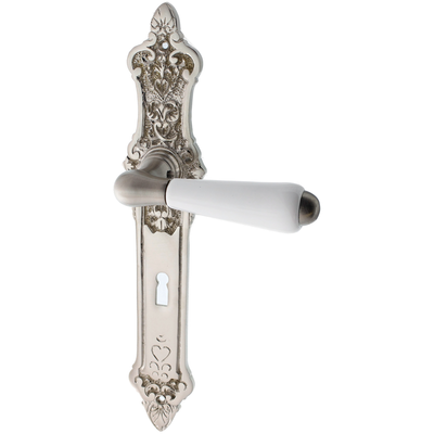 Zimmertürbeschlag Gründerzeit vernickelt, matt gebürstet elegantes Design in silber matt
