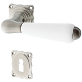 Zimmertürbeschlag aus Messing - außergewöhnliche Form - silber