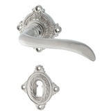 Türbeschlag aus Messing, Gründerzeit - außergewöhnliche Form | silber